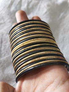 Metal Bangles Set
