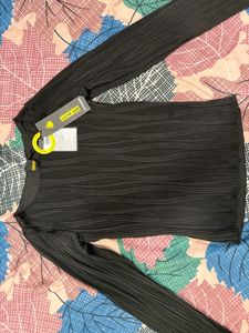 Off Duty wavy Black Long Sleeve Top