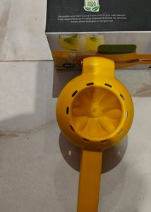 Juicer Dual Action Juicy Max Easy Squeeze Handles