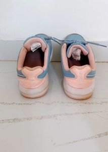 Girl's Blue Sneakers 🌈