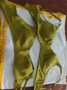 Comfortable Non padded Green Bra Set
