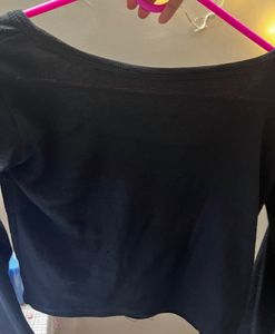 Chic Black Long Sleeve Crop Top