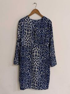 Chic Blue Leopard Print Dress