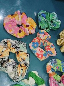 Hair Accessories (no rubbers) chck caption