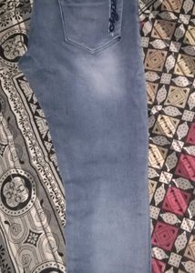Grey Jeans 👖