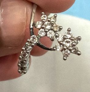 Sparkling Flower Ring
