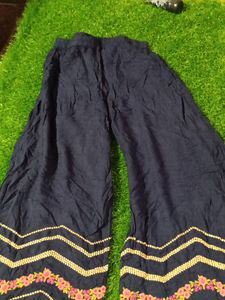 Women Kurta and Plazzo.