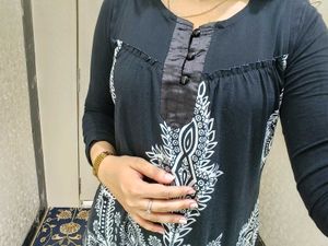 Stylish Black &amp; White Printed Dress
