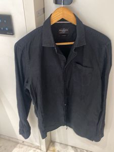 Men's Black Button-Up Shirt
