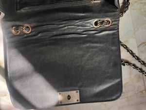 Chic Black Crossbody Bag