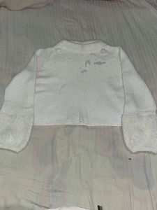 crop white color  Sweater