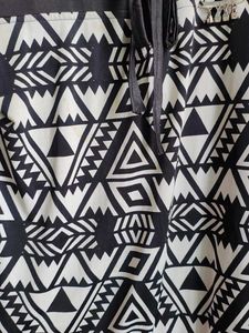 Stylish Geometric Print Top