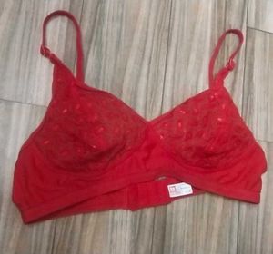 ❤Gently Used Red Floral Lace Bra - Size 34/85