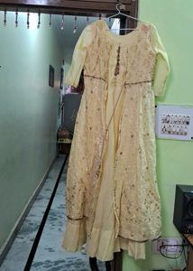 Beautiful Gown With Embrroided Shrug Wears Only 2 Time