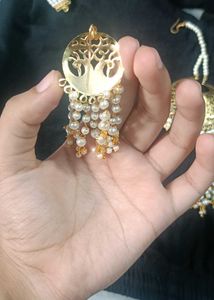 Stunning Traditional Pearl Jewellery Set