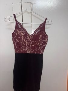 Elegant Lace Dress with side chain and adju