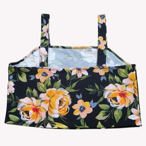 Floral Print Crop Top 🆕 NWOT