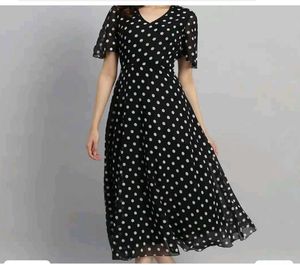 Dreamy polka dot gown✨️🌹