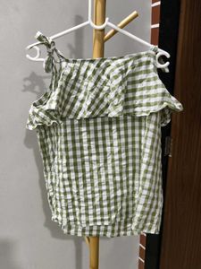 Checked Sleeveless Summer top