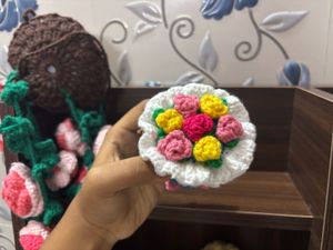 Crocheted Flower Bouquet keychain