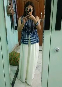 Blue Striped Ethnic vest with matching bangles (2.