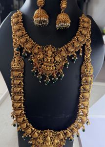 Traditional Indian Gold Necklace Set