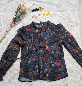 Floral Woman Top