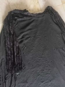 Elegant Black Abaya with Pearl Embellishments