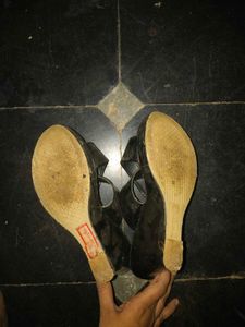 Korean Stappy Black Wedges