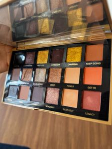 Huda Beauty Empowered Eyeshadow Palette