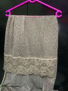 Elegant Grey Leopard Print Scarf
