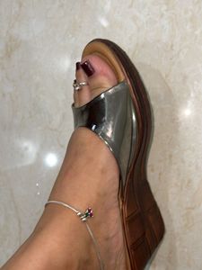 Stylish Metallic Silver Sandals