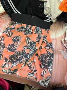 Floral Print Mini skirt