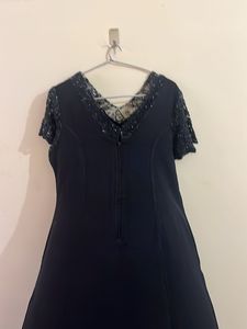 Elegant Black Lace Sleeve Maxi Dress