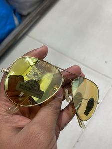 Ray-Ban Aviator Sunglasses