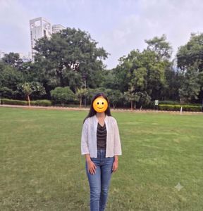 White Chikankari Crop Shrug / Jacket