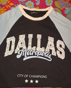 Dallas Metropolis Graphic Crop Top ✨