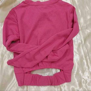 Chic Pink Ribbed Twist-Front Top