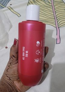 Detoxie Fruit Infused Body Wash Pomegranate Power