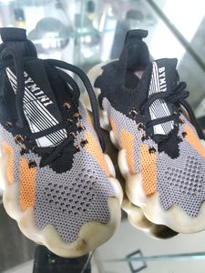KIDS SHOES
