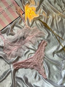 Lace Lingerie Set