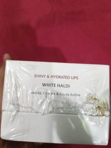 La Pink Natural Vanilla Lip Care