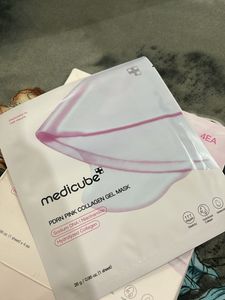 Medicube PDRN Pink Collagen Gel Mask