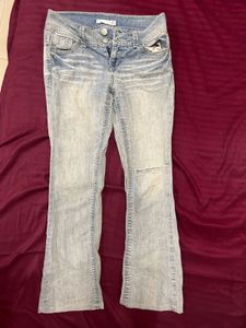 No Boundaries Denim Jeans