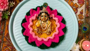 Handmade Crochet Flower Showpiece. .mat, coaster.