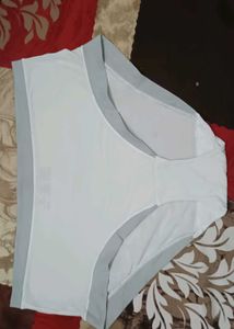 Comfortable Lace Trim Briefs 2
