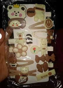 Brand New*** Combo Of Cute 🥰 Hairclips