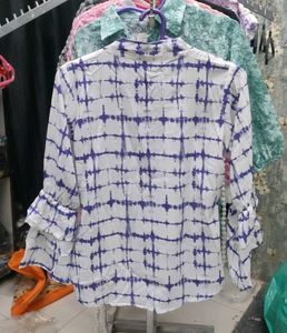 Tie-Dye Ruffle Sleeve Top