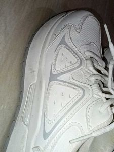 White Chunky branded Sneaker unisex
