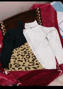 Color Block Leopard Turtleneck Sweater
